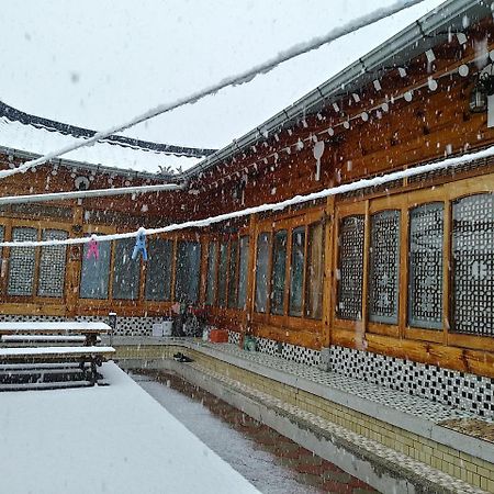Wolyeongchae Hotell Andong Exteriör bild