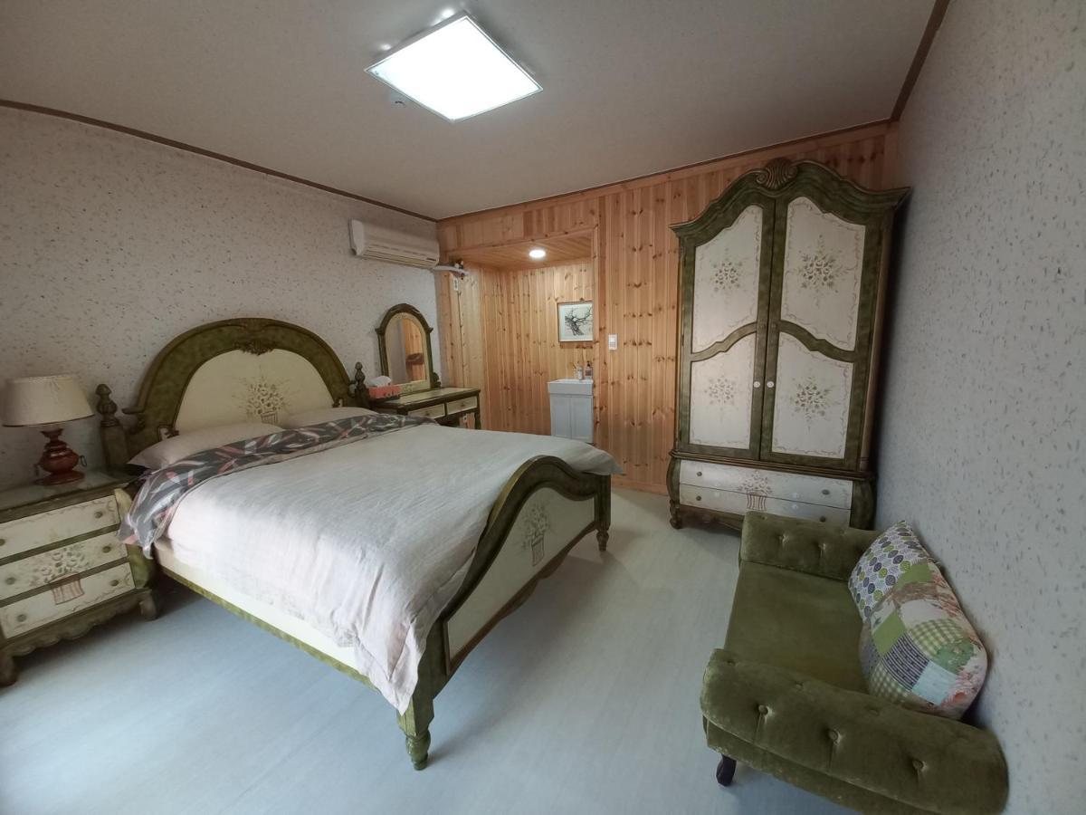 Wolyeongchae Hotell Andong Exteriör bild