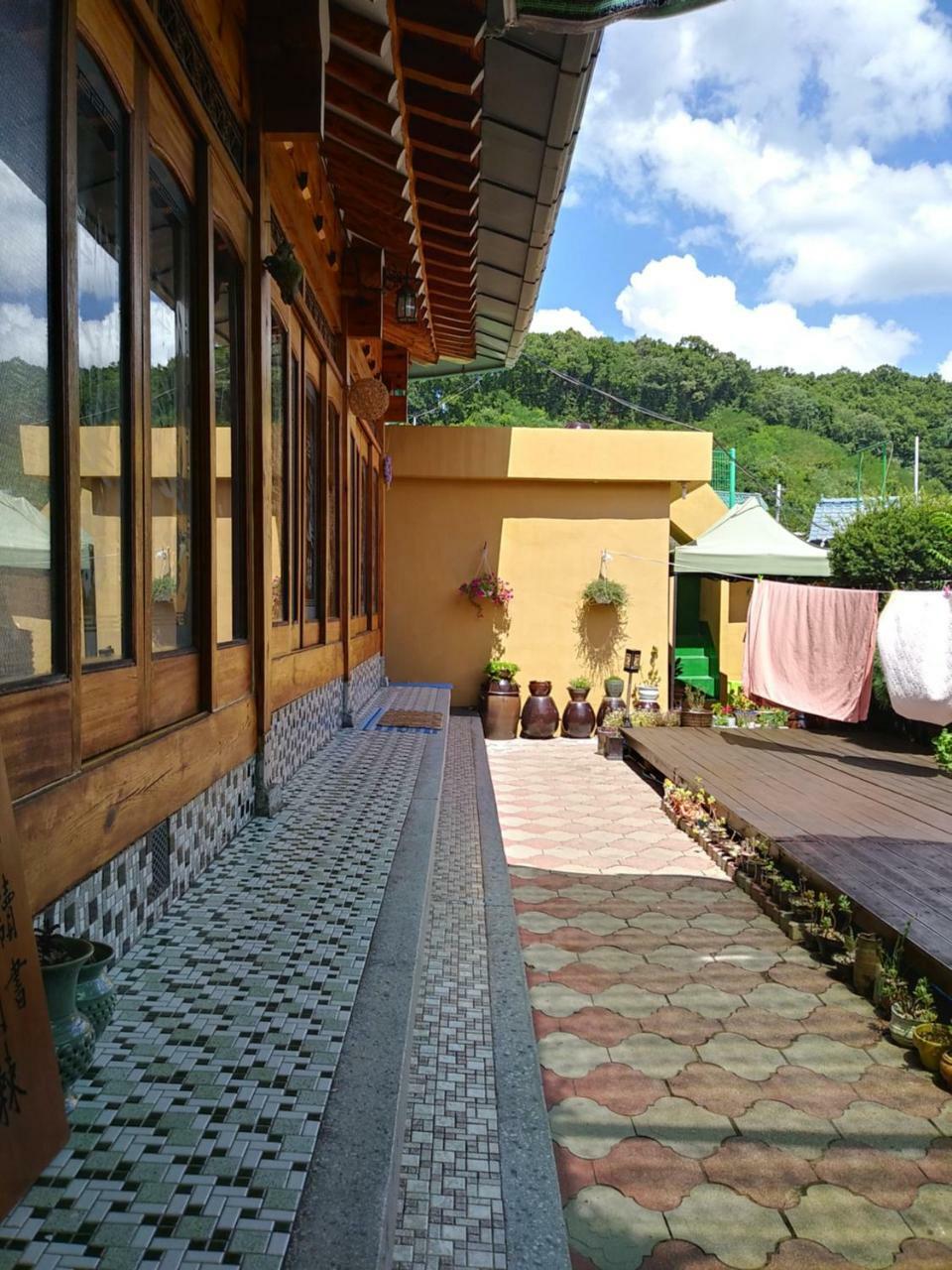 Wolyeongchae Hotell Andong Exteriör bild